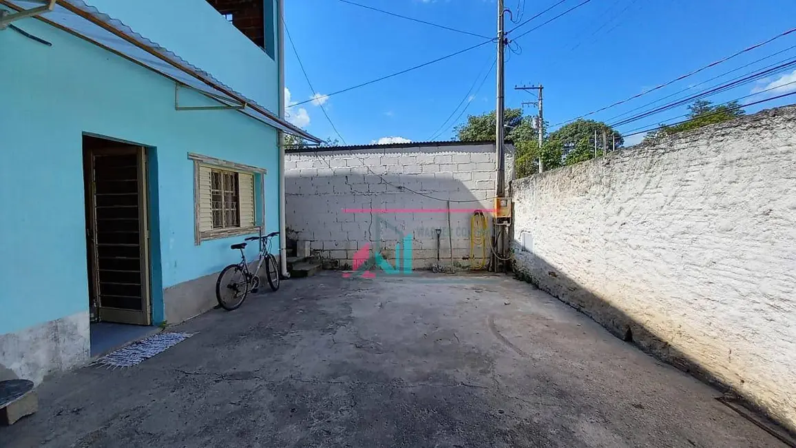 Foto 2 de Casa com 3 quartos à venda, 390m2 em Cachoeira Paulista - SP