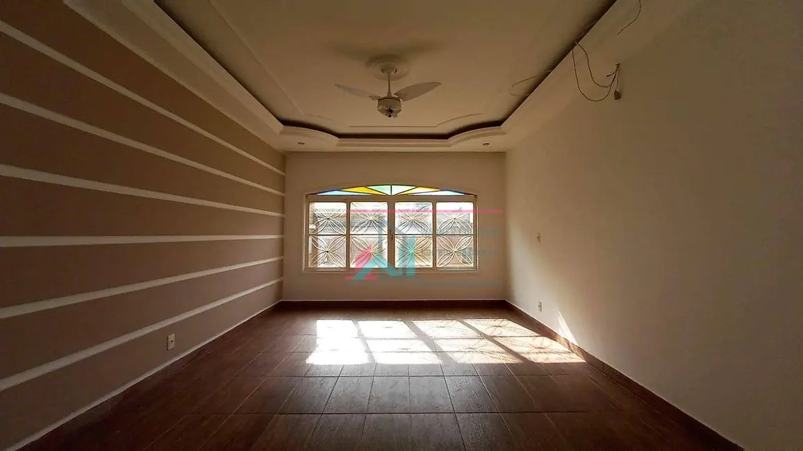 Foto 4 de Casa com 3 quartos à venda, 460m2 em Centro, Cachoeira Paulista - SP