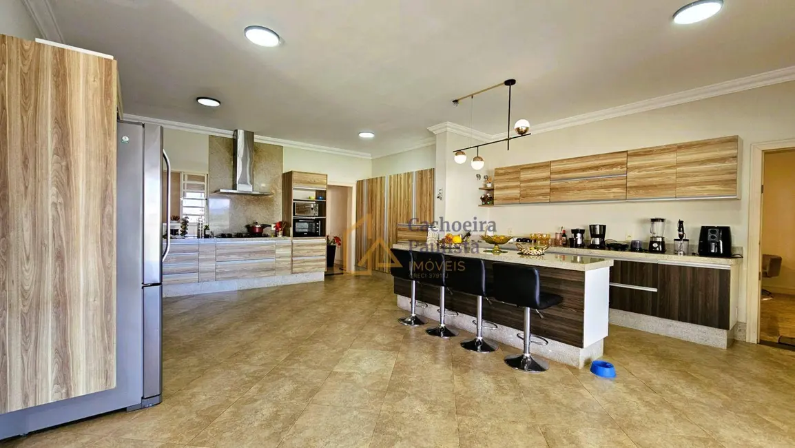 Foto 6 de Casa de Condomínio com 6 quartos à venda, 1180m2 em Cachoeira Paulista - SP