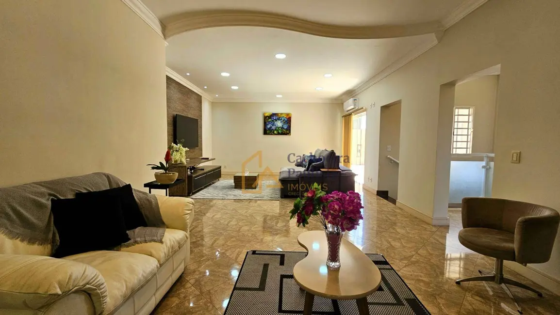 Foto 9 de Casa de Condomínio com 6 quartos à venda, 1180m2 em Cachoeira Paulista - SP