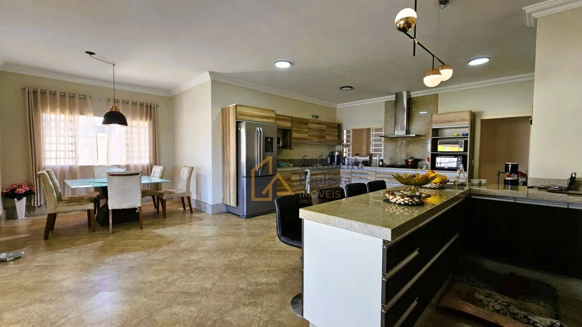 Foto 5 de Casa de Condomínio com 6 quartos à venda, 1180m2 em Cachoeira Paulista - SP