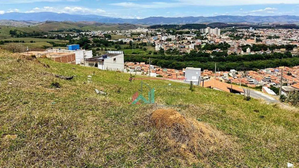 Foto 3 de Terreno / Lote à venda, 378m2 em Cachoeira Paulista - SP