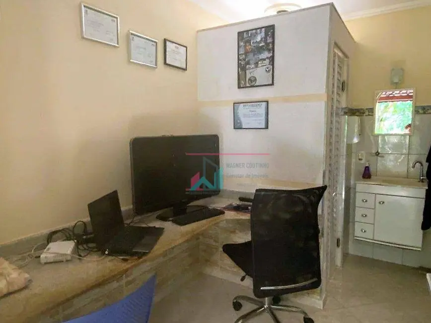 Foto 5 de Casa com 4 quartos à venda, 258m2 em Cachoeira Paulista - SP