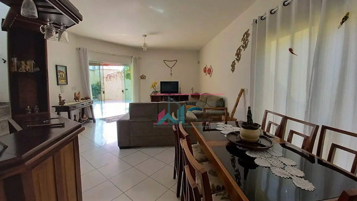 Foto 7 de Casa com 3 quartos à venda, 365m2 em Cachoeira Paulista - SP