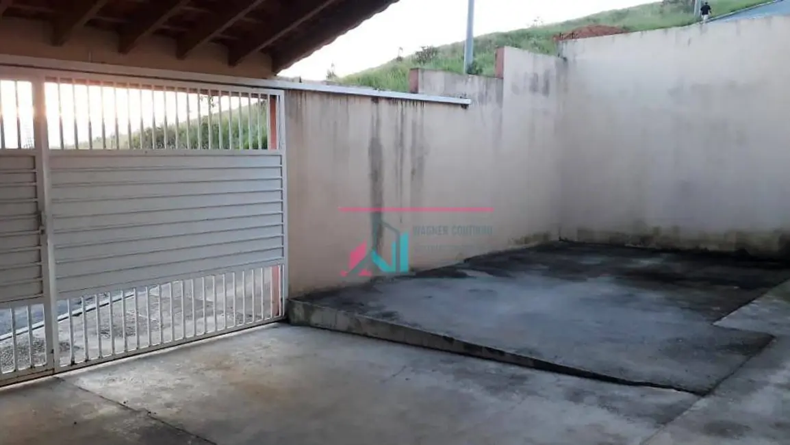 Foto 2 de Casa com 2 quartos à venda, 125m2 em Cachoeira Paulista - SP