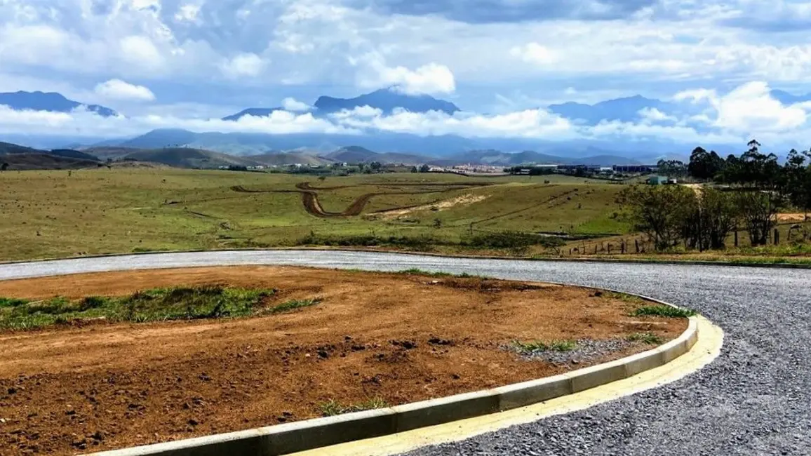 Terreno / Lote à venda, 294m2 em Cruzeiro - SP - imagem 3 Foto 3 de Terreno / Lote à venda, 294m2 em Cruzeiro - SP