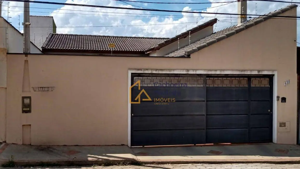 Foto 1 de Casa com 2 quartos à venda, 250m2 em Cachoeira Paulista - SP