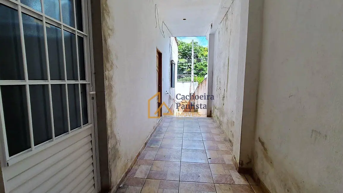 Foto 2 de Casa com 2 quartos à venda, 250m2 em Cachoeira Paulista - SP