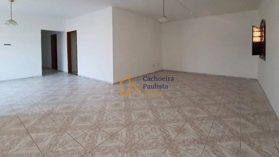 Foto 5 de Casa com 3 quartos à venda, 300m2 em Cachoeira Paulista - SP