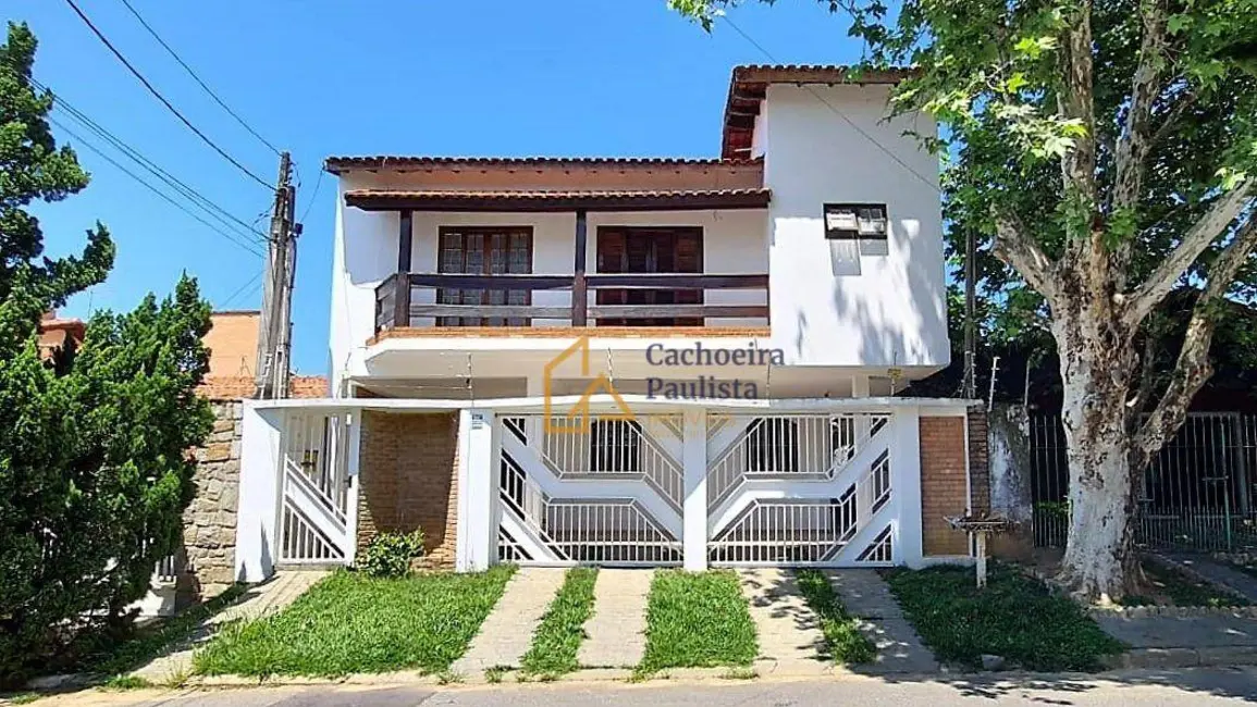 Foto 1 de Casa com 3 quartos à venda, 300m2 em Cachoeira Paulista - SP