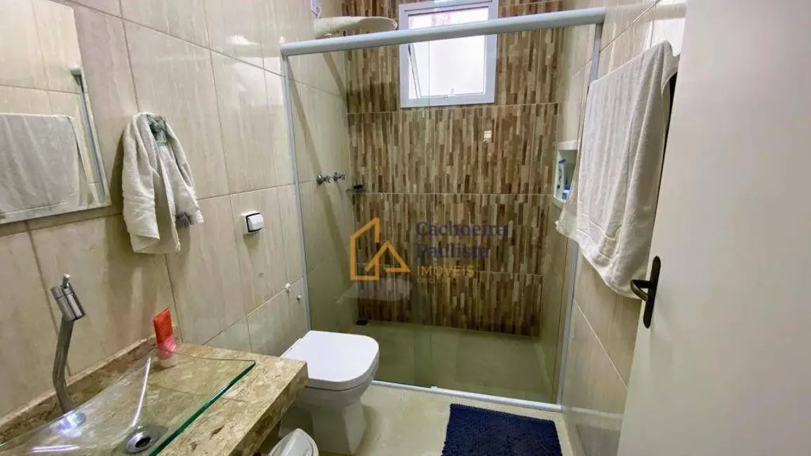 Foto 9 de Casa de Condomínio com 3 quartos à venda, 250m2 em Cachoeira Paulista - SP