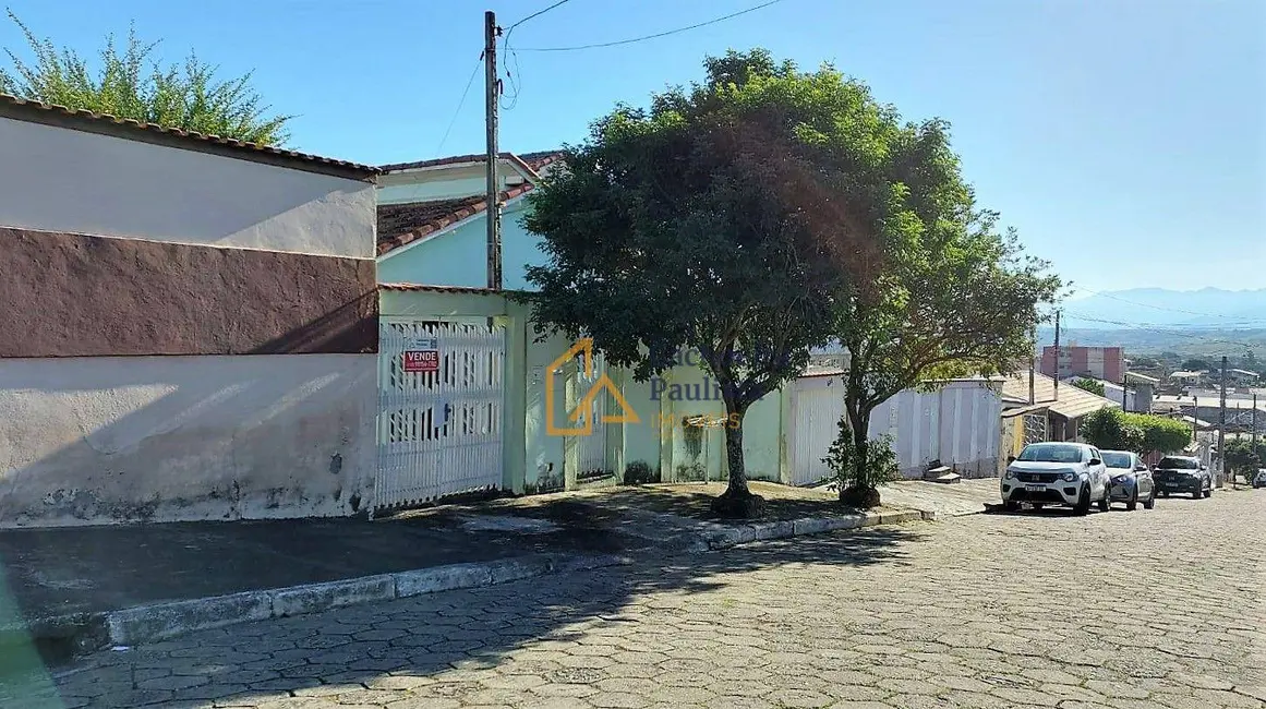 Foto 1 de Casa com 3 quartos à venda, 302m2 em Cachoeira Paulista - SP