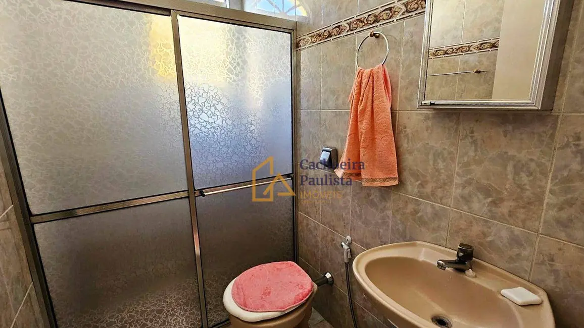 Foto 8 de Casa com 7 quartos à venda, 300m2 em Cachoeira Paulista - SP