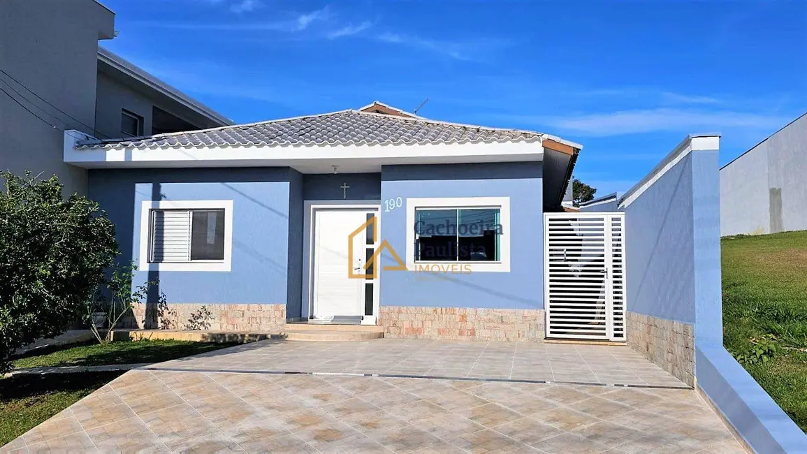 Foto 1 de Casa com 3 quartos à venda, 250m2 em Cachoeira Paulista - SP