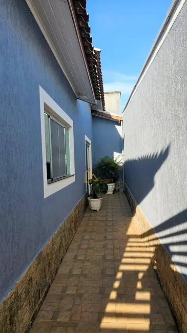 Foto 5 de Casa com 3 quartos à venda, 250m2 em Cachoeira Paulista - SP