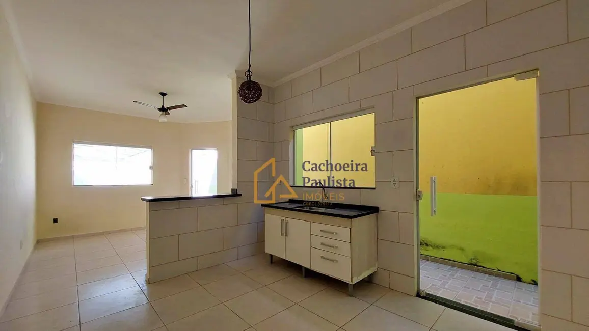 Foto 8 de Casa com 2 quartos à venda, 125m2 em Cachoeira Paulista - SP