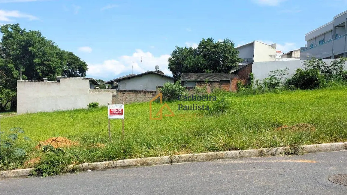 Foto 1 de Terreno / Lote à venda, 238m2 em Cachoeira Paulista - SP