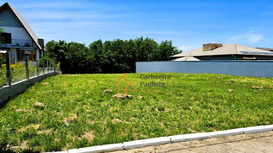 Foto 1 de Terreno / Lote à venda, 1000m2 em Cachoeira Paulista - SP