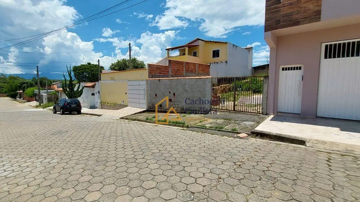 Foto 2 de Terreno / Lote à venda, 225m2 em Cachoeira Paulista - SP