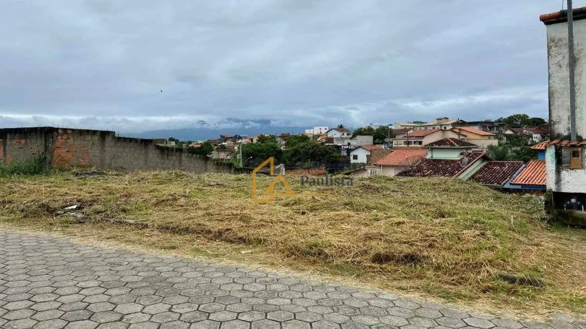 Foto 1 de Terreno / Lote à venda, 148m2 em Cachoeira Paulista - SP