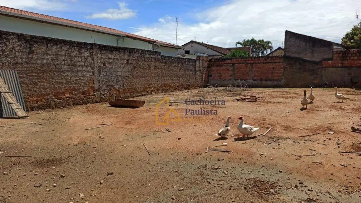 Foto 3 de Terreno / Lote à venda, 334m2 em Cachoeira Paulista - SP