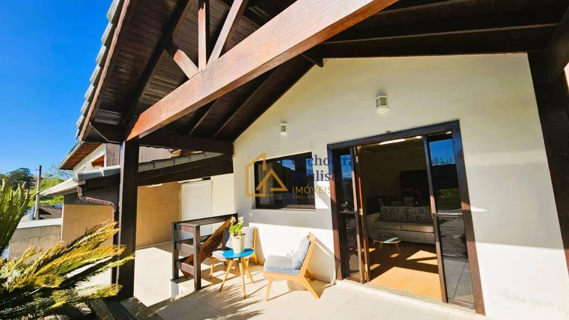Foto 2 de Casa com 5 quartos à venda, 500m2 em Cachoeira Paulista - SP