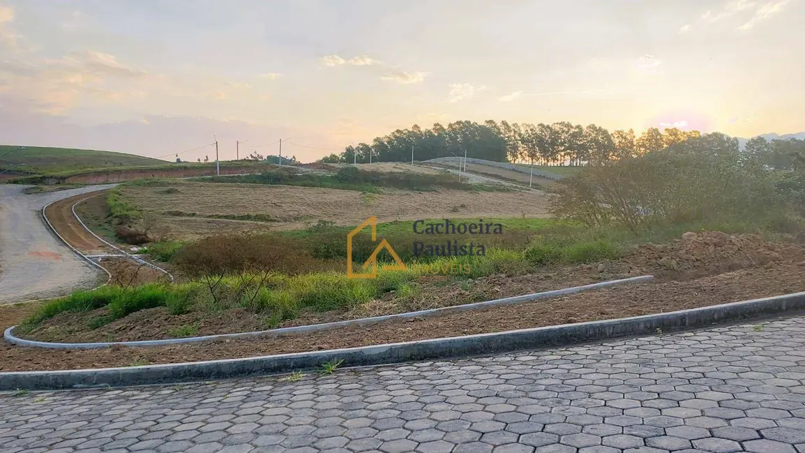 Terreno / Lote à venda, 326m2 em Vila Regina Célia, Cruzeiro - SP - imagem 3 Foto 3 de Terreno / Lote à venda, 326m2 em Vila Regina Célia, Cruzeiro - SP