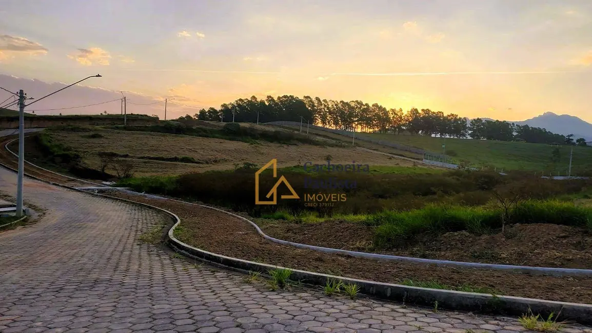 Terreno / Lote à venda, 326m2 em Vila Regina Célia, Cruzeiro - SP - imagem 4 Foto 4 de Terreno / Lote à venda, 326m2 em Vila Regina Célia, Cruzeiro - SP