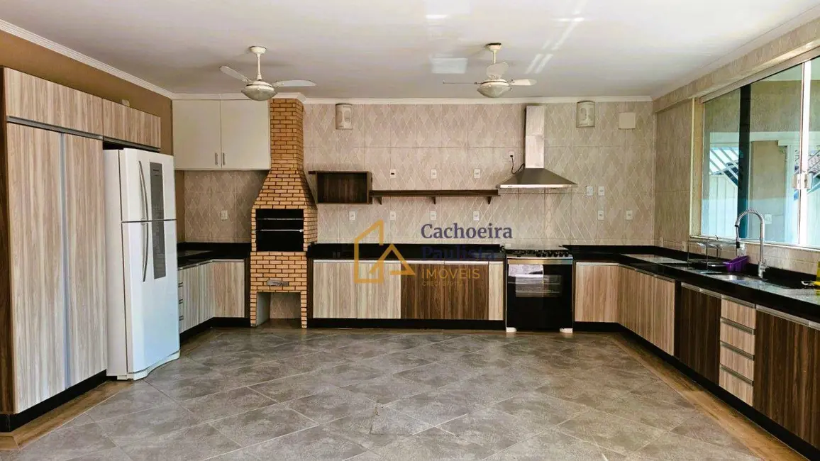 Foto 5 de Casa com 4 quartos à venda, 600m2 em Cachoeira Paulista - SP