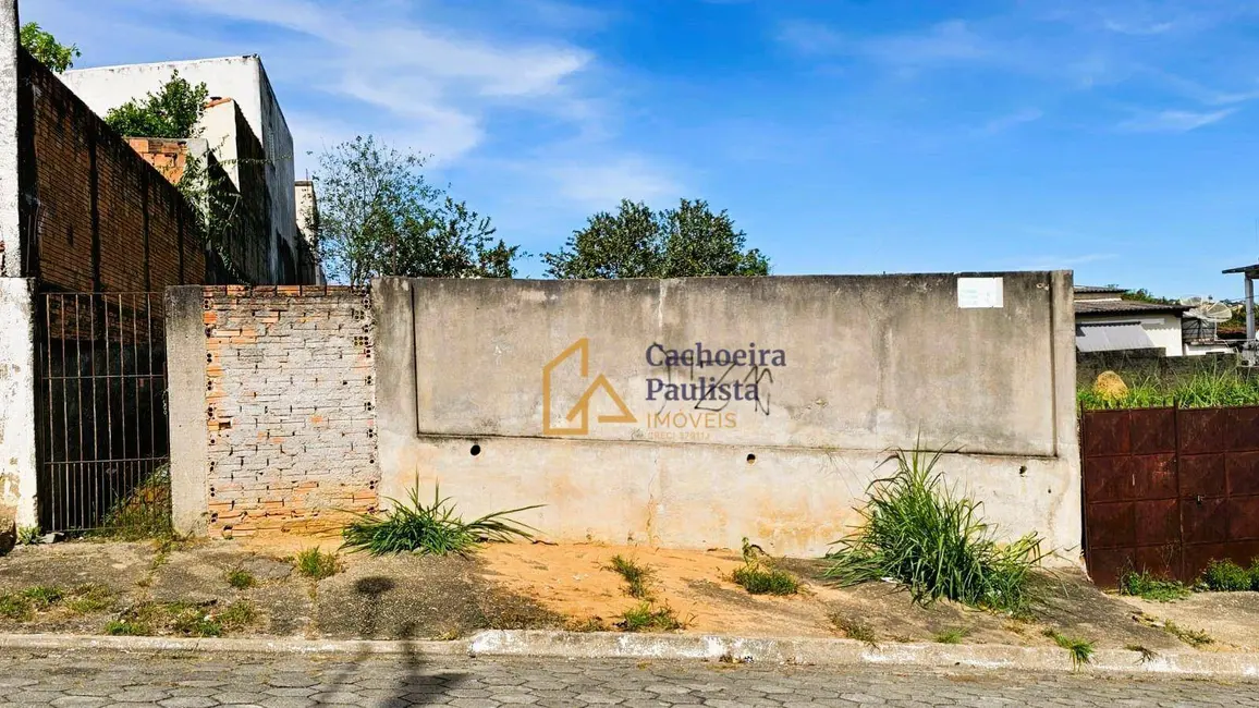 Foto 1 de Terreno / Lote à venda, 305m2 em Cachoeira Paulista - SP