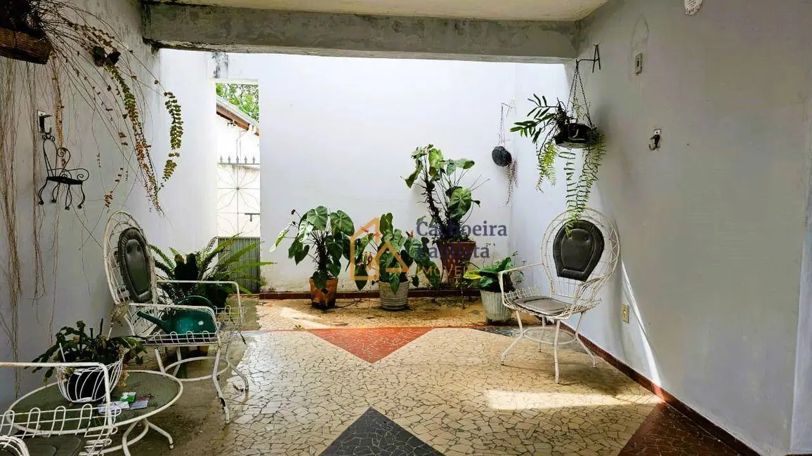 Foto 2 de Casa com 4 quartos à venda, 370m2 em Cachoeira Paulista - SP