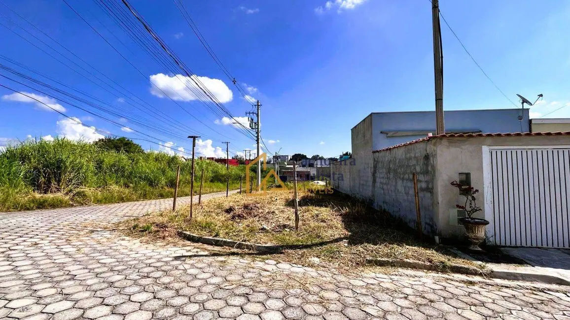 Foto 1 de Terreno / Lote à venda, 135m2 em Cachoeira Paulista - SP