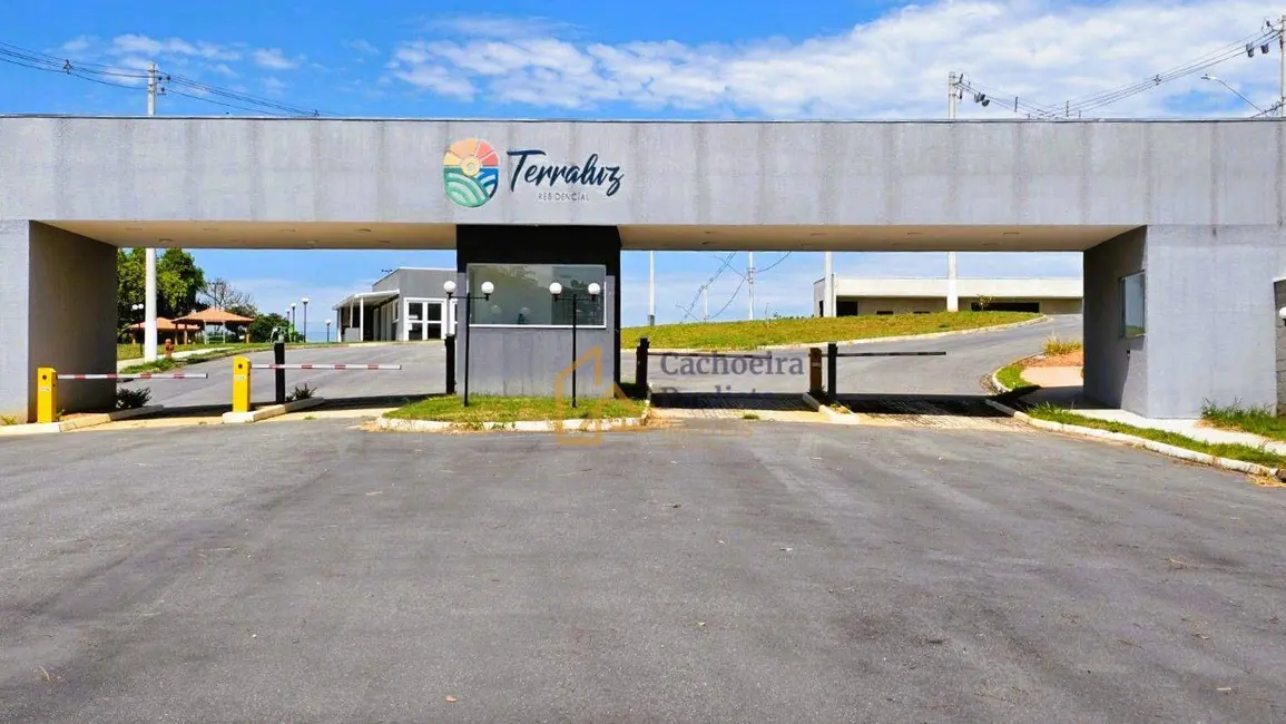 Foto 1 de Terreno / Lote à venda, 250m2 em Cachoeira Paulista - SP