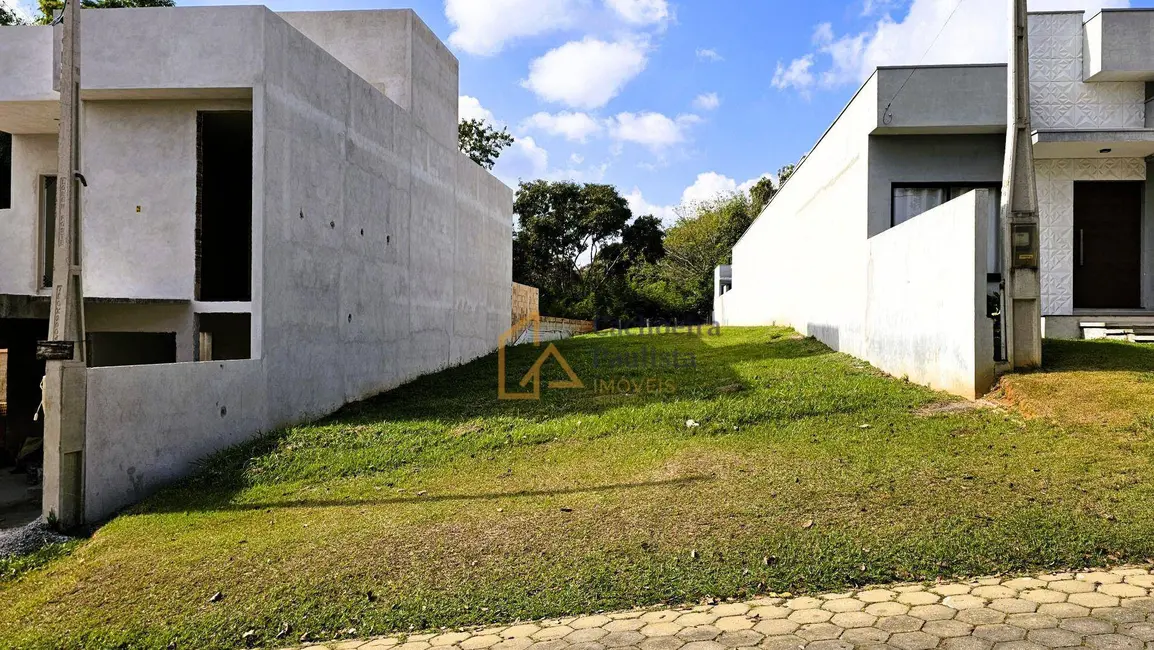 Foto 1 de Terreno / Lote à venda, 485m2 em Cachoeira Paulista - SP