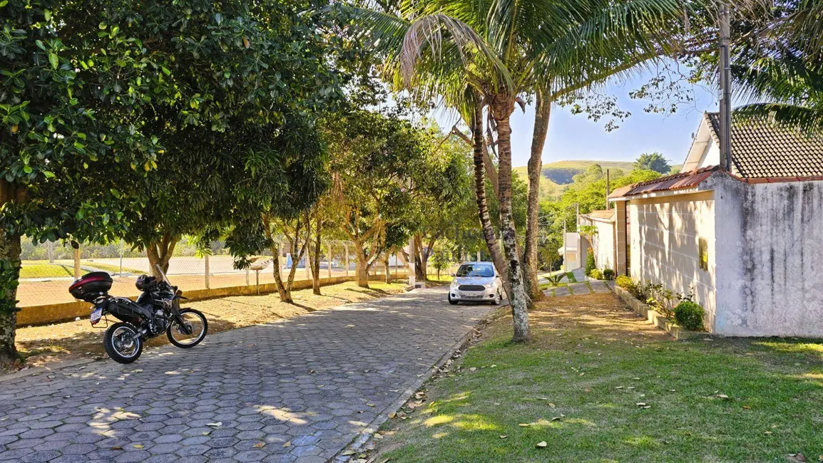 Foto 3 de Terreno / Lote à venda, 439m2 em Cachoeira Paulista - SP