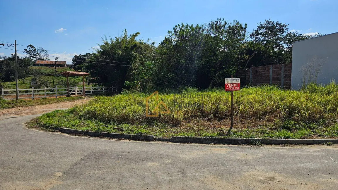 Foto 1 de Terreno / Lote à venda, 149m2 em Cachoeira Paulista - SP