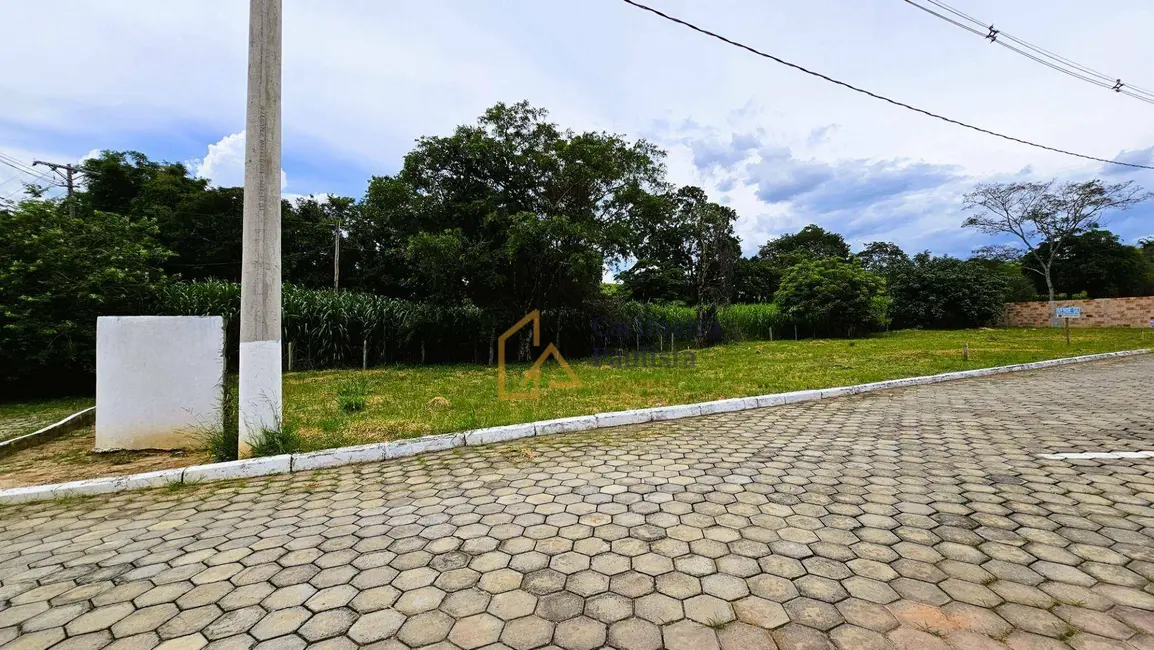 Foto 2 de Terreno / Lote à venda, 333m2 em Cachoeira Paulista - SP