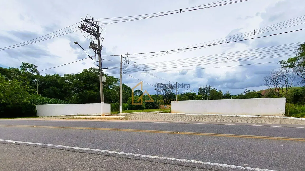 Foto 3 de Terreno / Lote à venda, 333m2 em Cachoeira Paulista - SP
