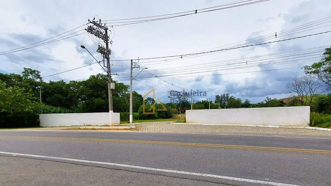 Foto 3 de Terreno / Lote à venda, 420m2 em Cachoeira Paulista - SP