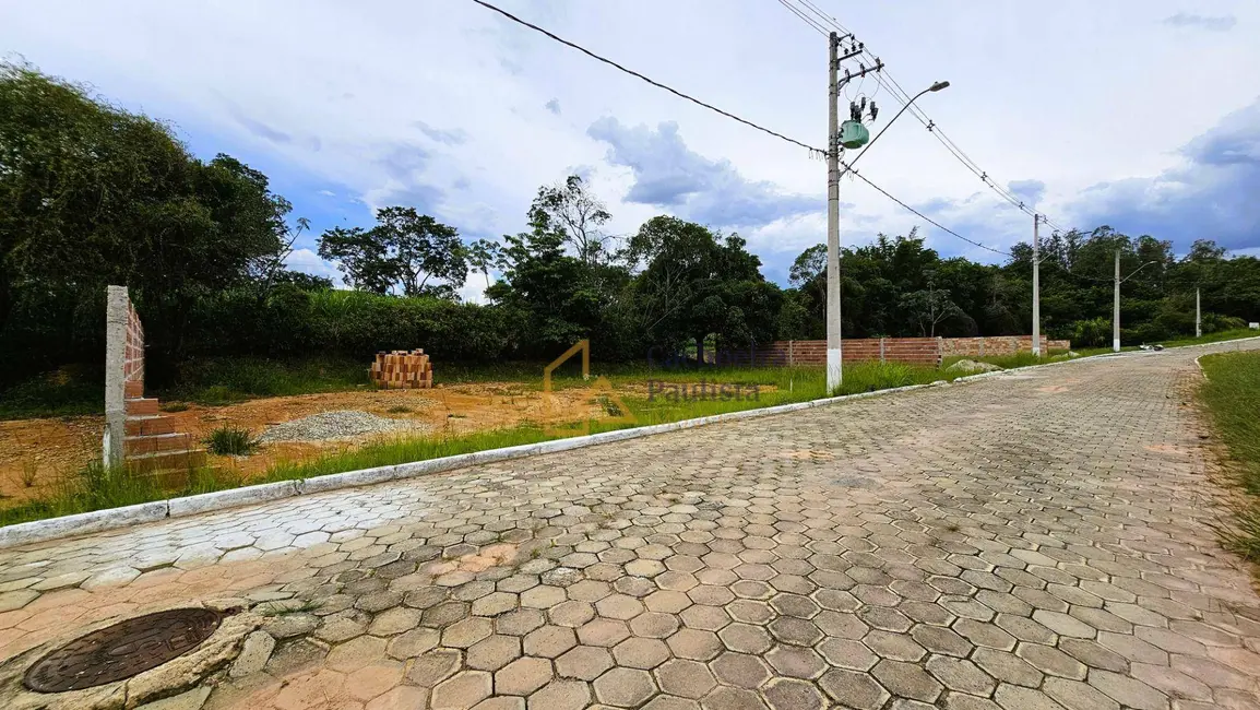 Foto 4 de Terreno / Lote à venda, 420m2 em Cachoeira Paulista - SP