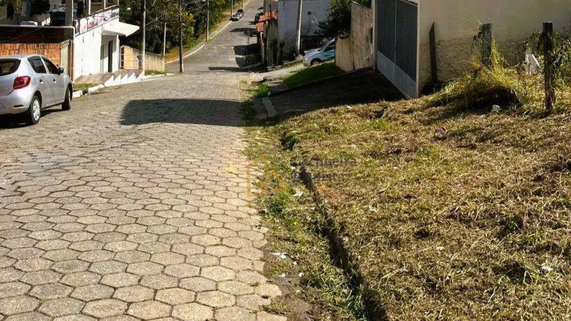 Foto 4 de Terreno / Lote à venda, 250m2 em Cachoeira Paulista - SP
