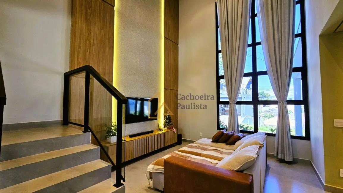 Foto 4 de Casa com 3 quartos à venda, 250m2 em Cachoeira Paulista - SP