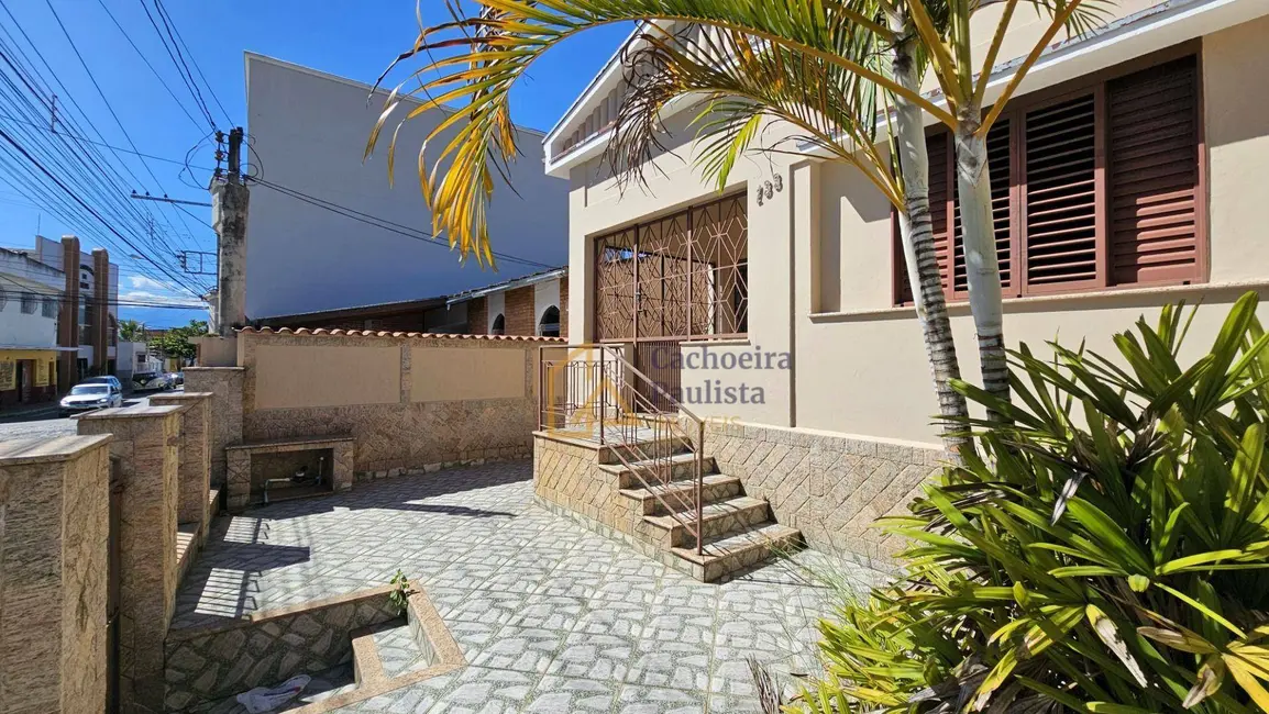 Foto 2 de Casa com 3 quartos à venda, 298m2 em Centro, Cachoeira Paulista - SP