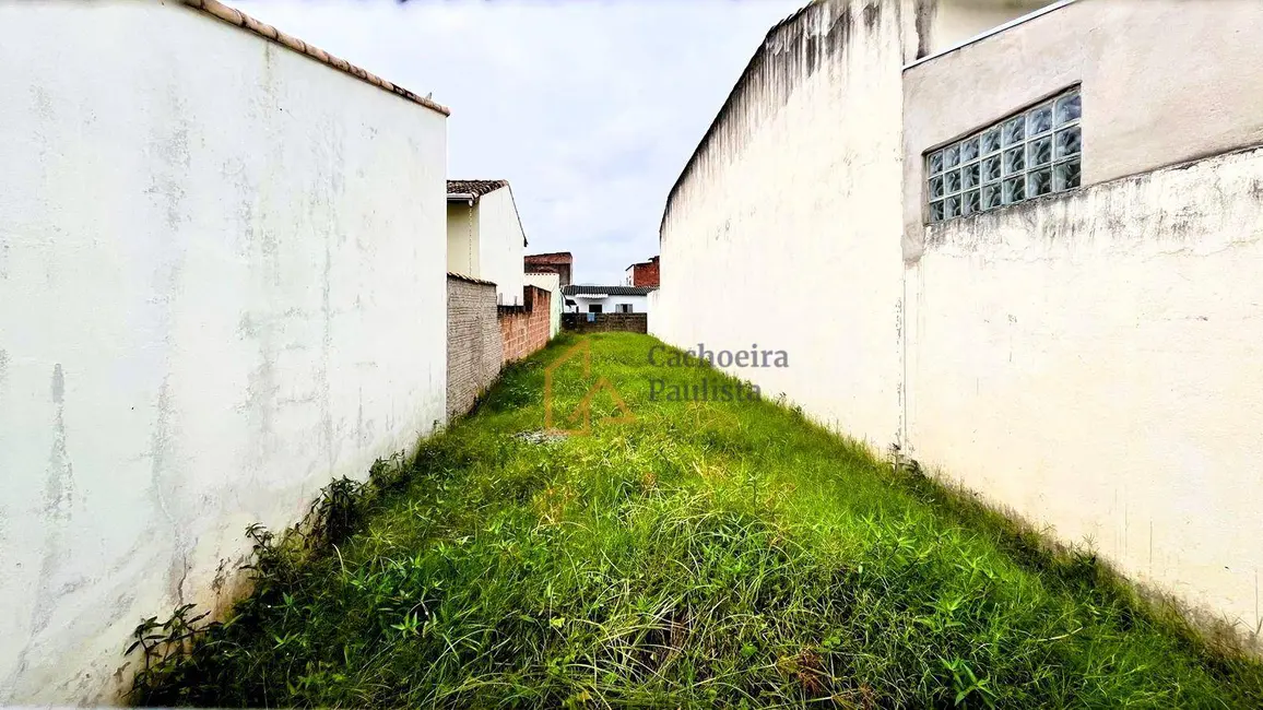 Foto 2 de Terreno / Lote à venda, 150m2 em Cachoeira Paulista - SP