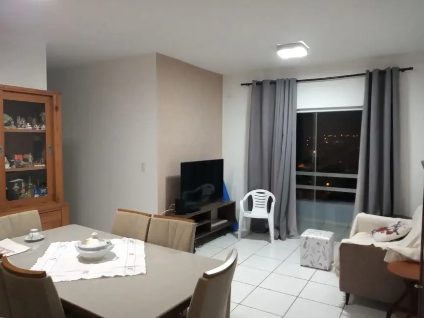 Foto 2 de Apartamento com 2 quartos à venda, 119m2 em Jardim Rony, Guaratingueta - SP