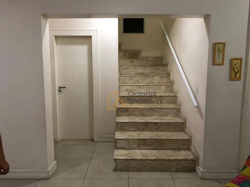 Foto 9 de Casa com 3 quartos à venda, 220m2 em Cachoeira Paulista - SP