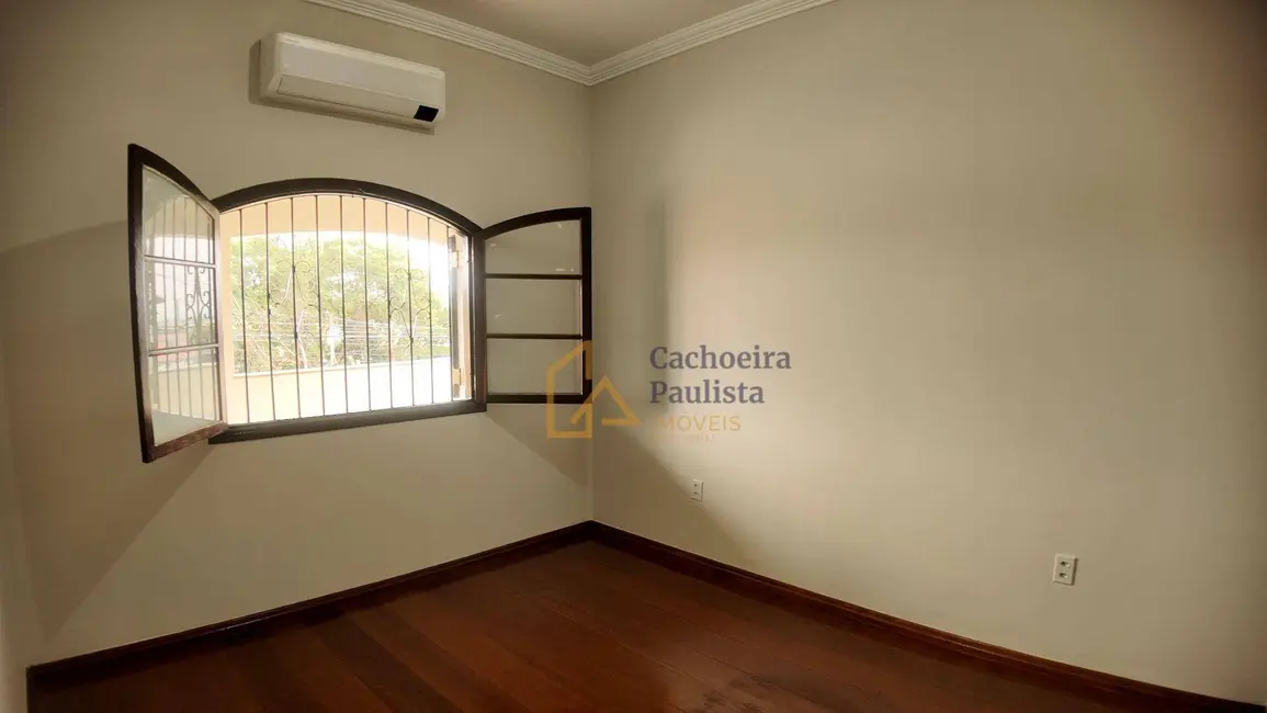 Foto 6 de Casa com 4 quartos à venda, 268m2 em Cachoeira Paulista - SP
