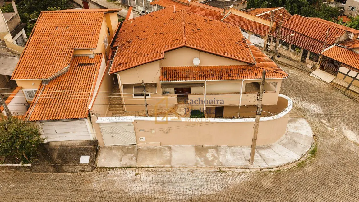 Foto 1 de Casa com 4 quartos à venda, 268m2 em Cachoeira Paulista - SP