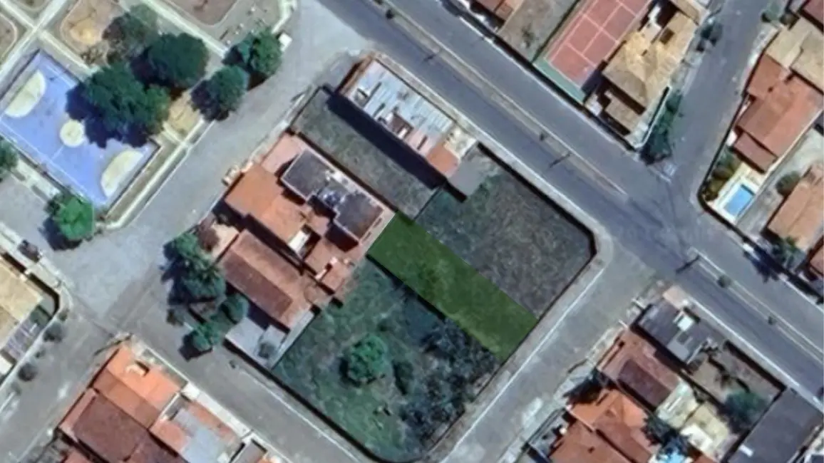 Foto 1 de Terreno / Lote à venda, 270m2 em Cachoeira Paulista - SP