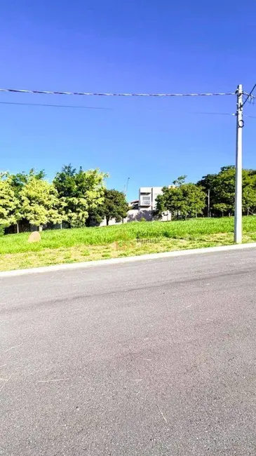 Terreno / Lote à venda, 251m2 em Cachoeira Paulista - SP - imagem 1 Foto 1 de Terreno / Lote à venda, 251m2 em Cachoeira Paulista - SP